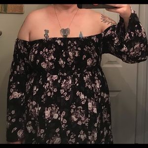 Like new Torrid floral off the shoulder dress